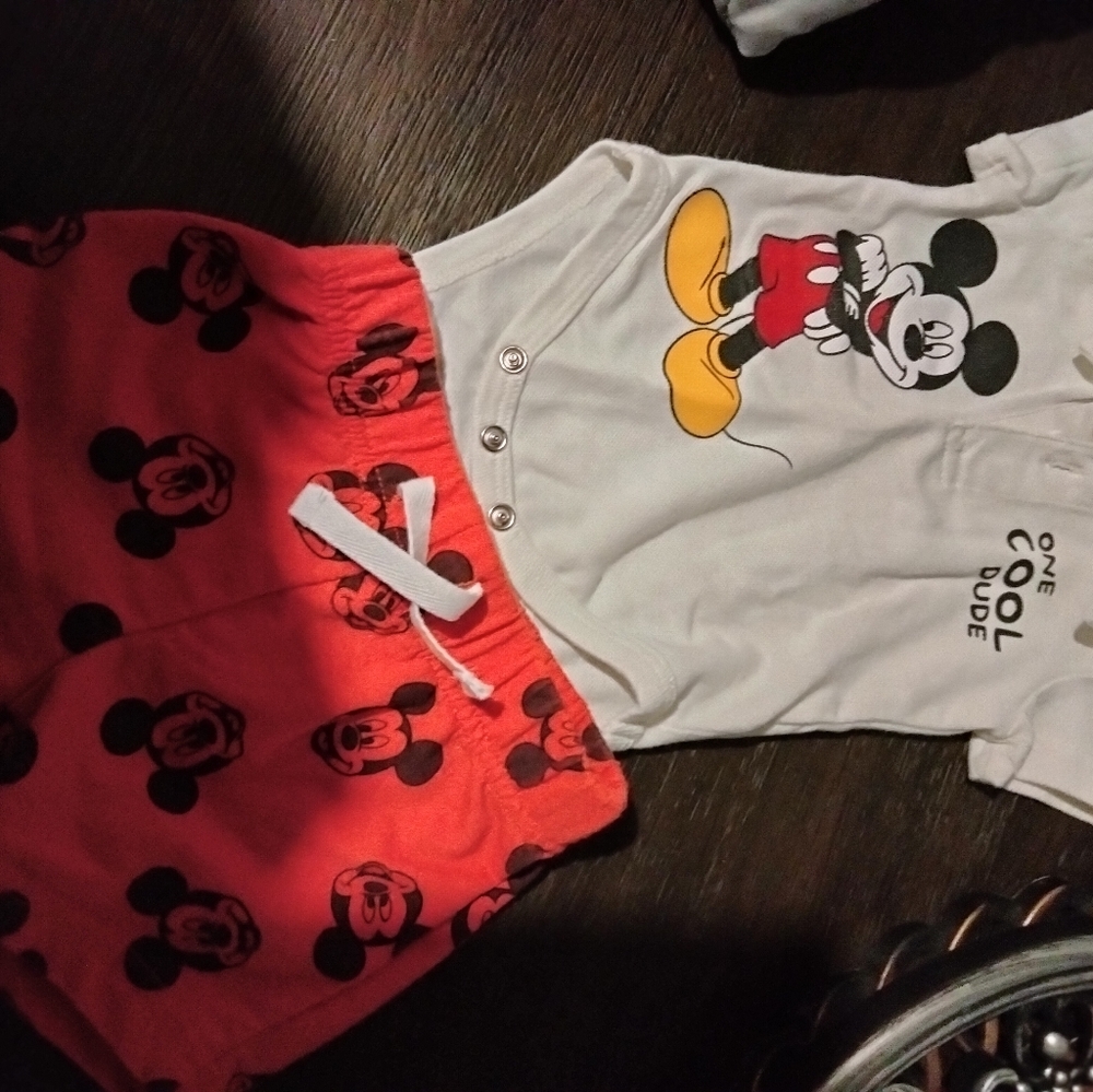 Mickey mouse outfit